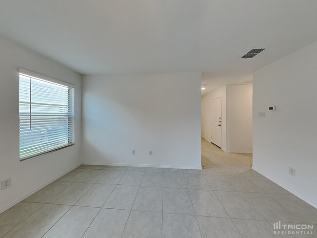 6328 Bristolwood Dr in Fort Worth, TX - Building Photo - Building Photo