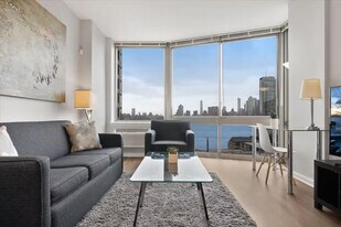 465 Washington Blvd in Jersey City, NJ - Building Photo