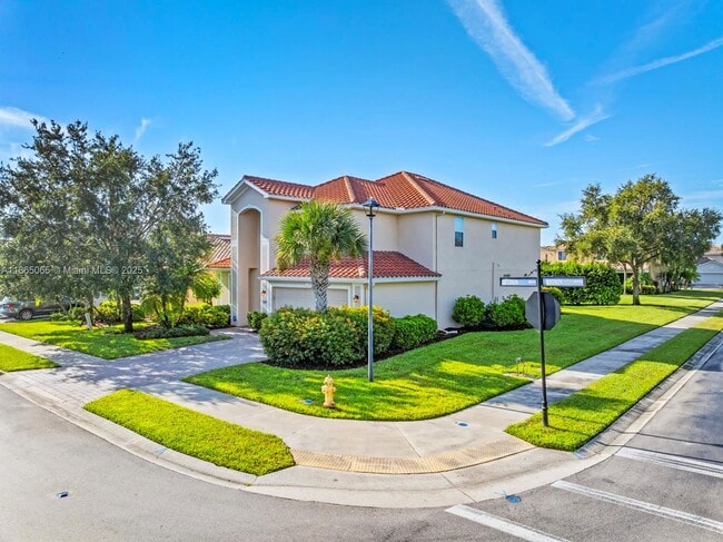property at 2330 Heydon Cir E