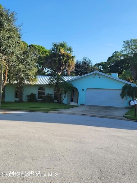 property at 8 Colonial Way