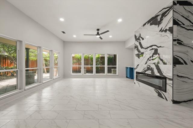 7103 Blythdale Dr in Dallas, TX - Foto de edificio - Building Photo