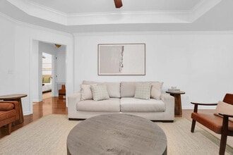 8261 Dison Dr in Montgomery, AL - Foto de edificio - Building Photo