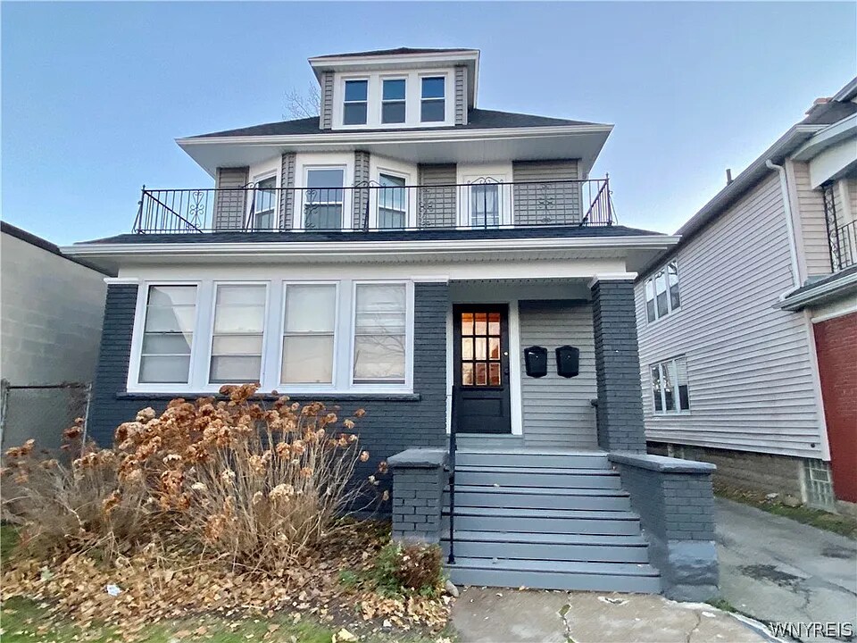 87 Tacoma Ave, Unit 87 Tacoma Ave #UPR in Buffalo, NY - Foto de edificio