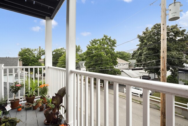 139 Adams St, Unit 2