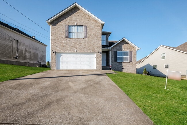property at 172 Lyndhurst Dr