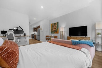 95 Wall St, Unit SI FL17-ID1230410P in New York, NY - Foto de edificio - Building Photo