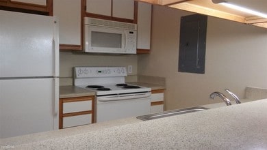 1420 Collegiate Cir in Raleigh, NC - Building Photo - Building Photo