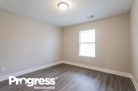 715 Remington Heights Dr photo'
