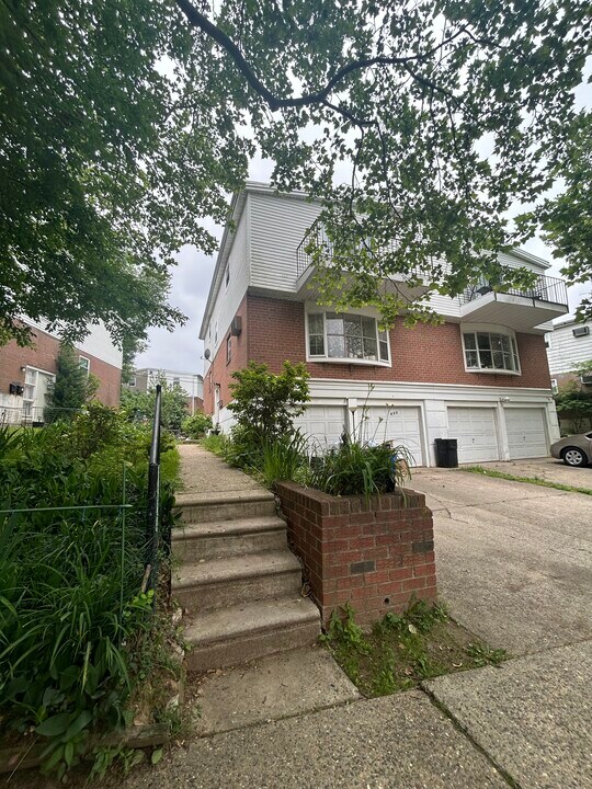 477 Parlin St, Unit #2 in Philadelphia, PA - Building Photo