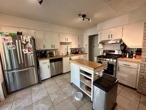 6201 Hillston Dr in Austin, TX - Building Photo - Building Photo