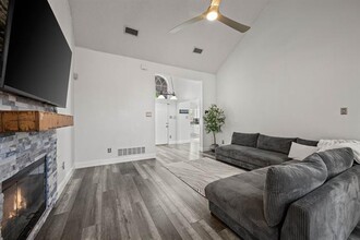 4912 Great Divide Dr in Fort Worth, TX - Building Photo - Building Photo