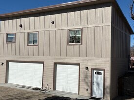 2210 Arden Ct N in East Wenatchee, WA - Building Photo