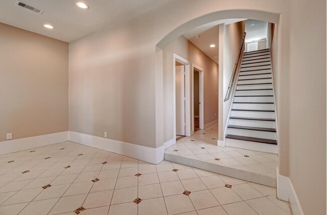property at 1215 Wentworth St
