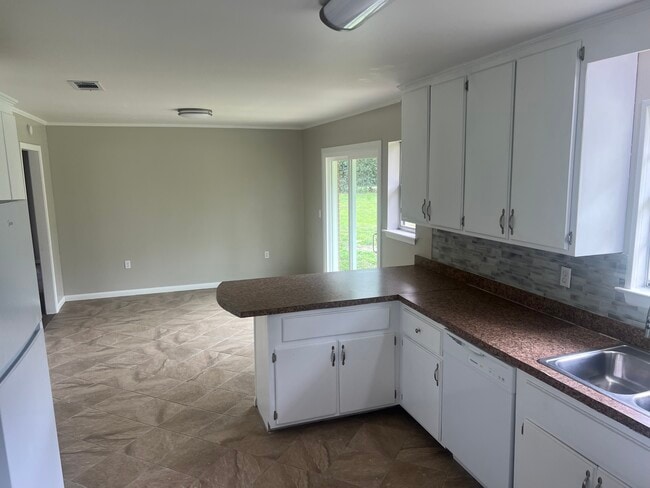 136 Holt Rd in Lucedale, MS - Building Photo - Building Photo