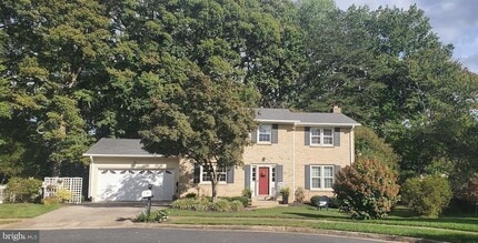 10401 Headly Ct in Fairfax, VA - Building Photo - Building Photo