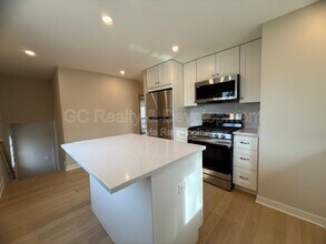 3233 Twyford Rd in Waukegan, IL - Building Photo - Building Photo