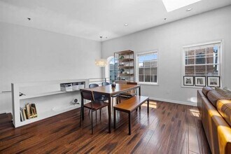 354 3rd St in Jersey City, NJ - Building Photo - Building Photo