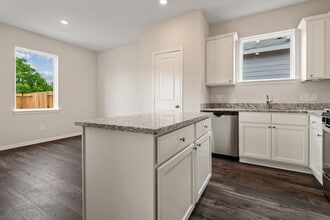 345 Fastboy Ln in Waller, TX - Building Photo - Building Photo