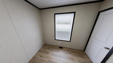 3235 Birch Ln in Kalamazoo, MI - Building Photo - Building Photo