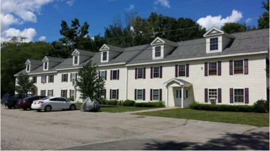 1-5 Pulaski Dr in Newmarket, NH - Foto de edificio