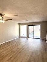 19 Anthony Cir in Enterprise, AL - Building Photo