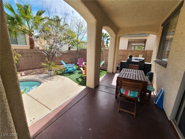 property at 326 Carlisle Crossing St