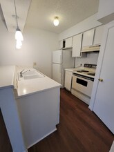 207 Sprucewood Ln in San Antonio, TX - Building Photo - Building Photo