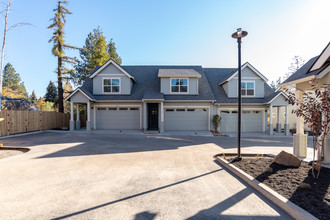 Midtown Townhome Community in Bend, OR - Building Photo - Building Photo