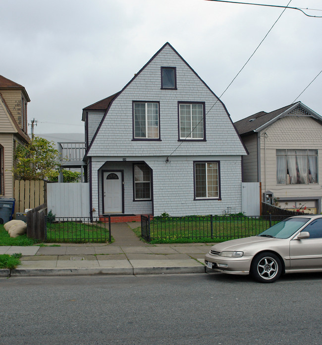 338 Commercial Ave in South San Francisco, CA - Foto de edificio - Building Photo