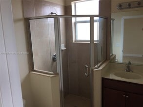 17105 SW 96th St in Miami, FL - Building Photo - Building Photo