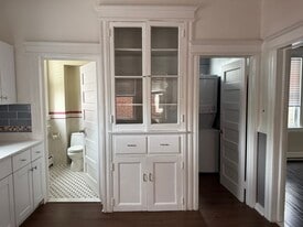 353 Millburn Ave, Unit Millburn Duplex in Millburn, NJ - Building Photo