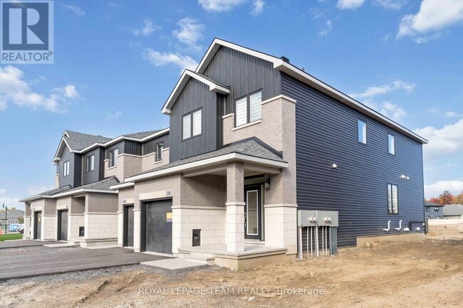 358 Equinelle Dr in North Grenville, ON - Building Photo - Building Photo