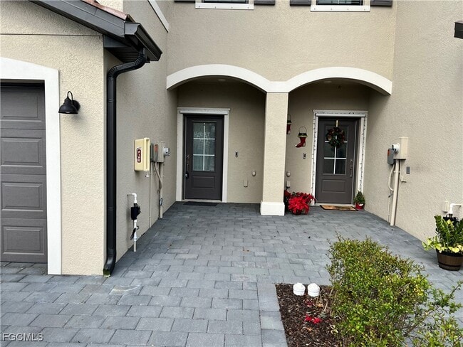 14160 Pine Lodge Ln in Miromar Lakes, FL - Foto de edificio - Building Photo