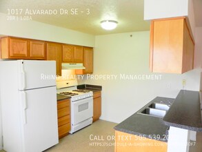 1017 Alvarado Dr SE in Albuquerque, NM - Building Photo - Building Photo