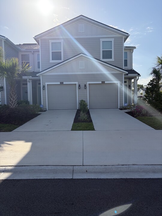 12750 Barrack Ln in Jacksonville, FL - Building Photo