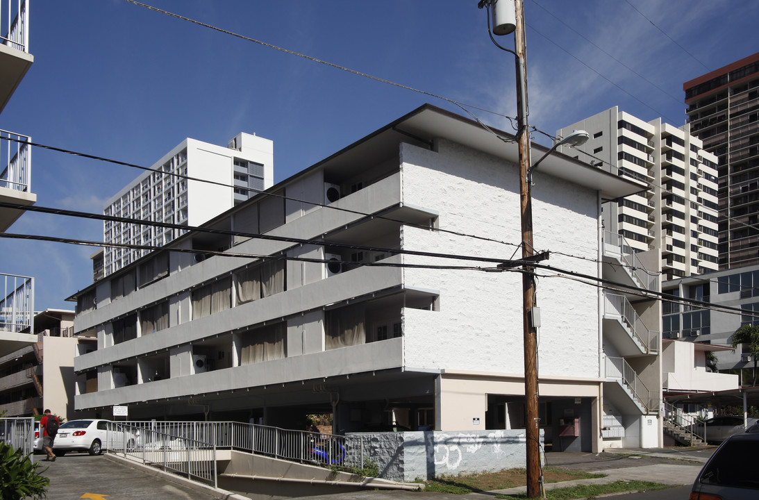 Liholiho Regency in Honolulu, HI - Building Photo