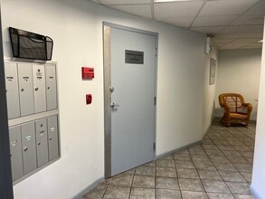 559 McGraw St, Unit 203 in Seattle, WA - Building Photo - Building Photo