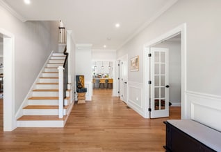 41 Peach Orchard Rd in Burlington, MA - Foto de edificio - Building Photo