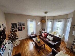 11 Wadsworth St, Unit 1 in Boston, MA - Building Photo - Building Photo