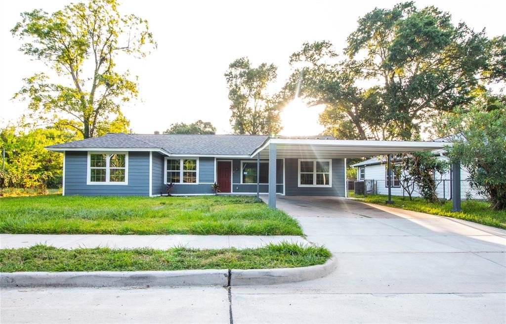 1941 Lynnview Dr in Houston, TX - Building Photo