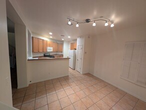 8445 N Avd De La Bellota in Tucson, AZ - Building Photo - Building Photo