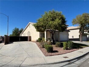 6369 Elderberry Wine Ave in Las Vegas, NV - Building Photo - Building Photo