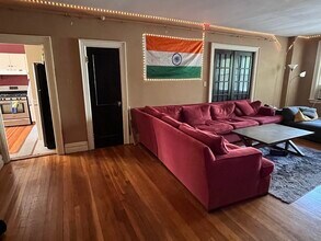 317 St Paul St in Brookline, MA - Building Photo - Building Photo