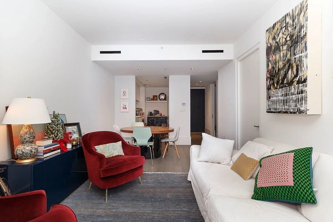 60 S 8th St, Unit 330 in Brooklyn, NY - Foto de edificio