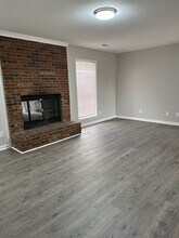 643 Walker Rd in Jackson, TN - Foto de edificio - Building Photo