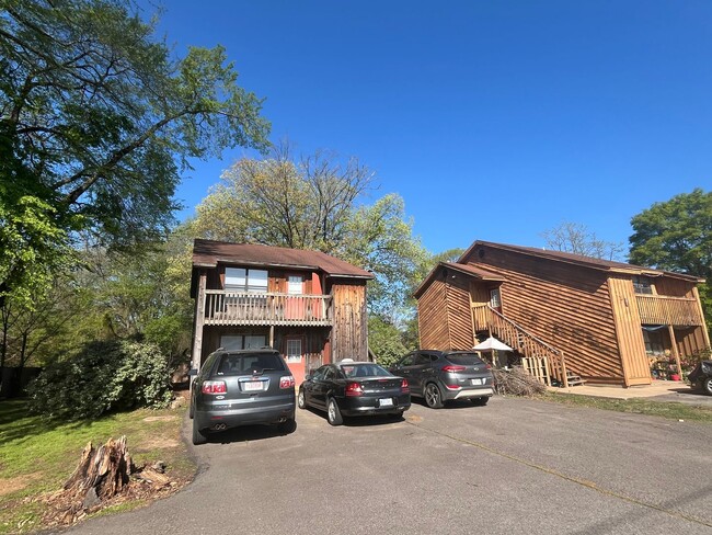 property at 605 N Greenwich Ave