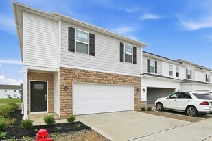 6305 Marinelli Dr N in Columbus, OH - Building Photo