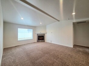 2285 2nd St SE in East Wenatchee, WA - Building Photo - Building Photo