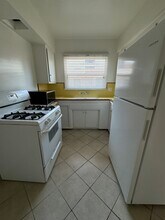 11641 National Blvd, Unit 6 in Los Angeles, CA - Foto de edificio - Building Photo