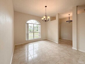 9639 Westgate Cir in Pensacola, FL - Building Photo - Building Photo